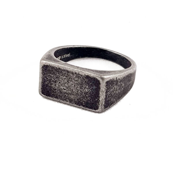 Signet Ring
