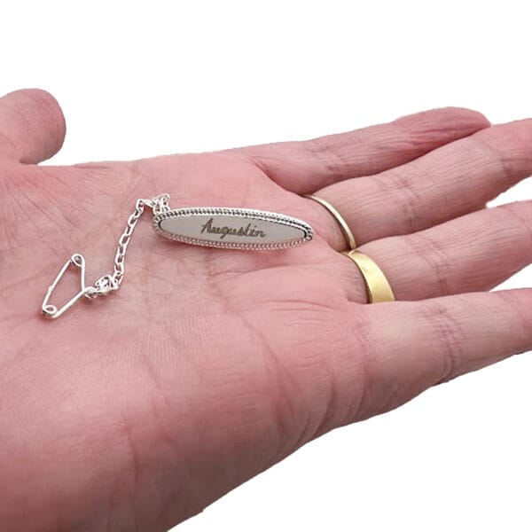 Baby Brooch Oval