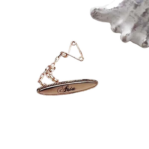 Baby Brooch Oval