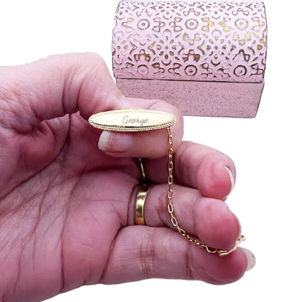 Baby Brooch Oval