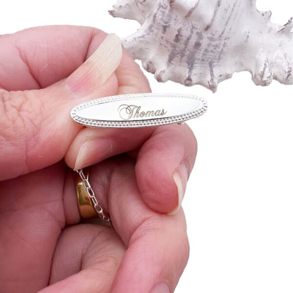 Baby Brooch Oval