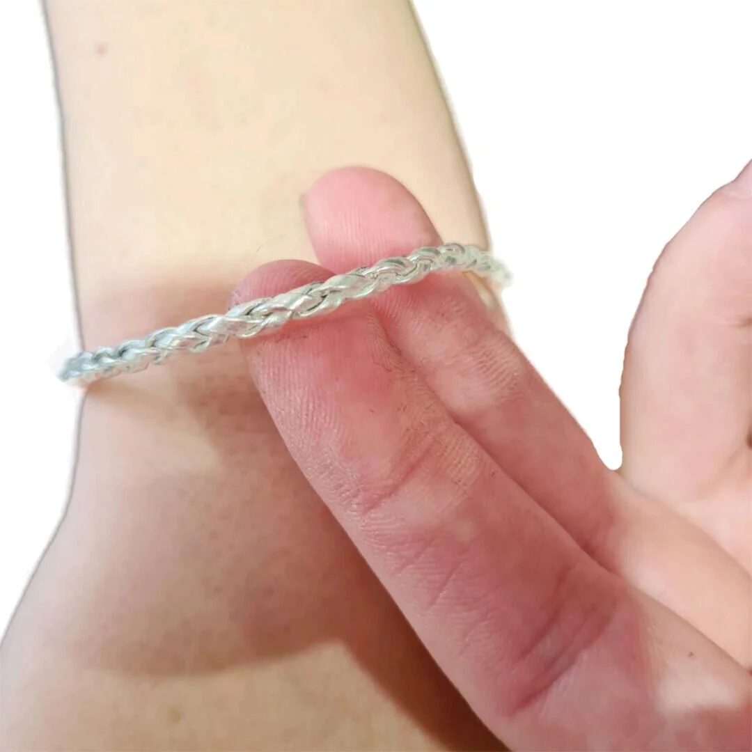 Finding the right size Bracelet 2 Charm Bracelet Fit