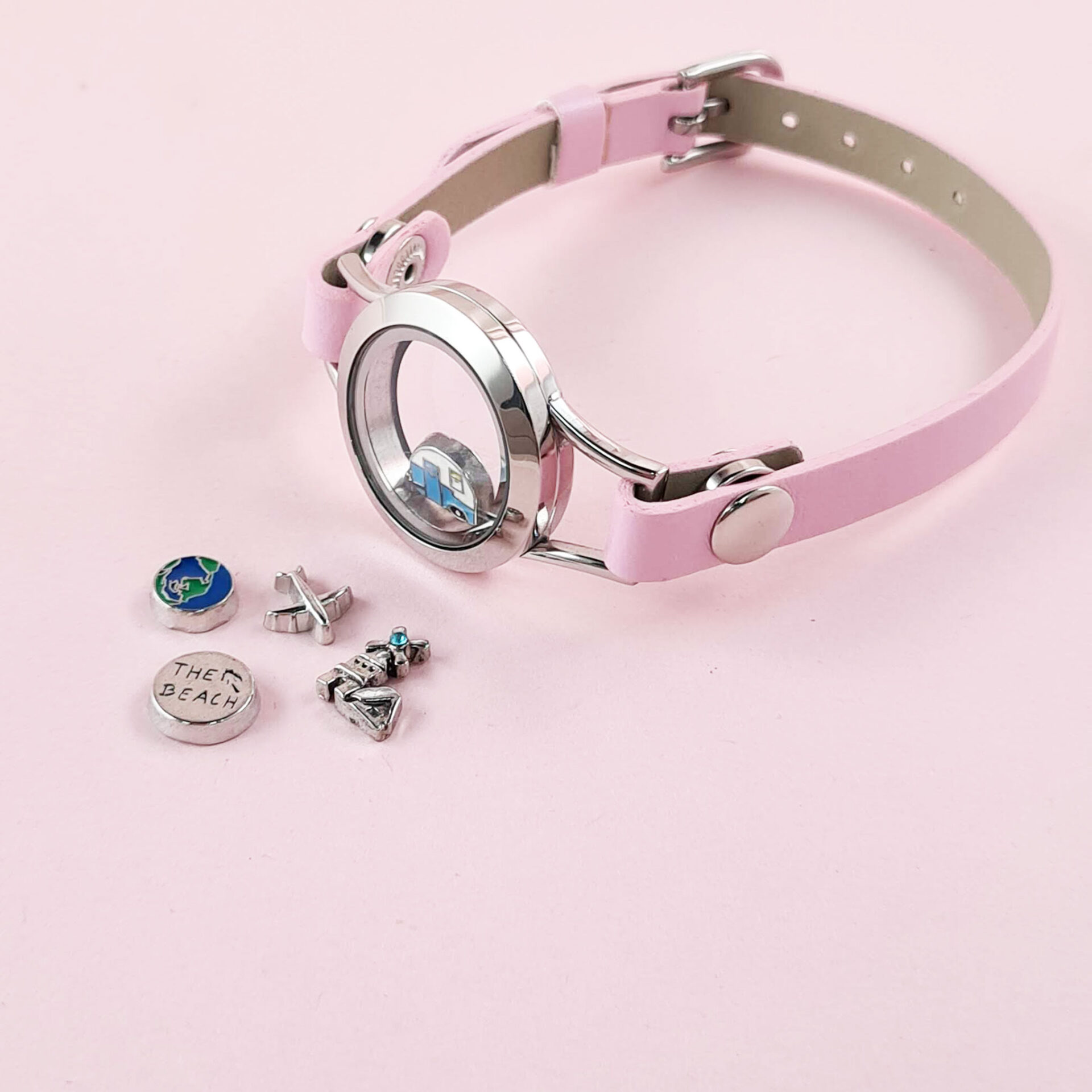 Floating Locket Band