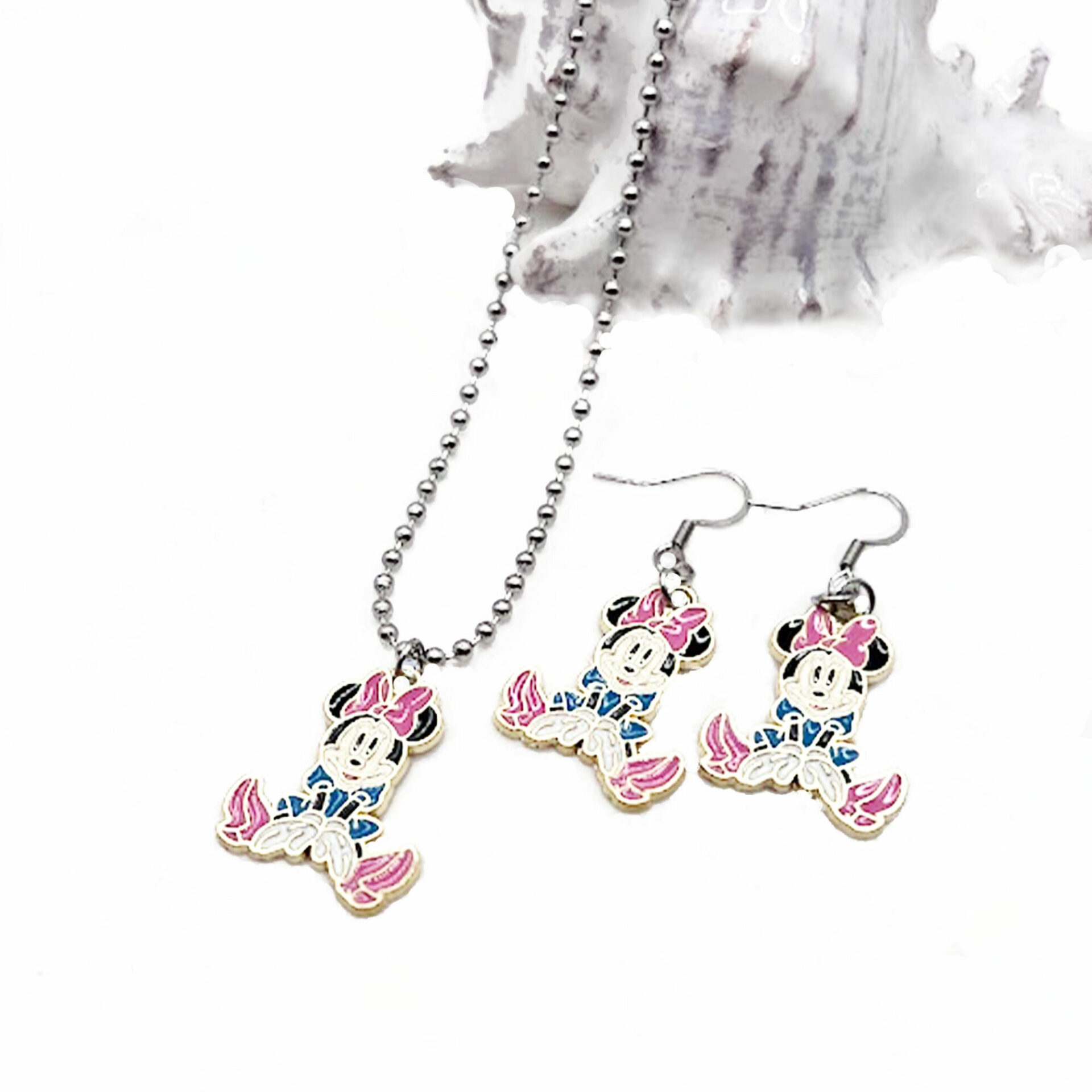 Minnie Mouse Necklace