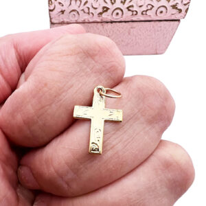 9ct Gold Engraved Cross Pendant
