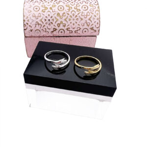 Adjustable Hug Ring