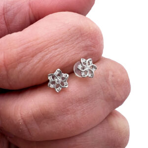 9ct Snowflake Earrings